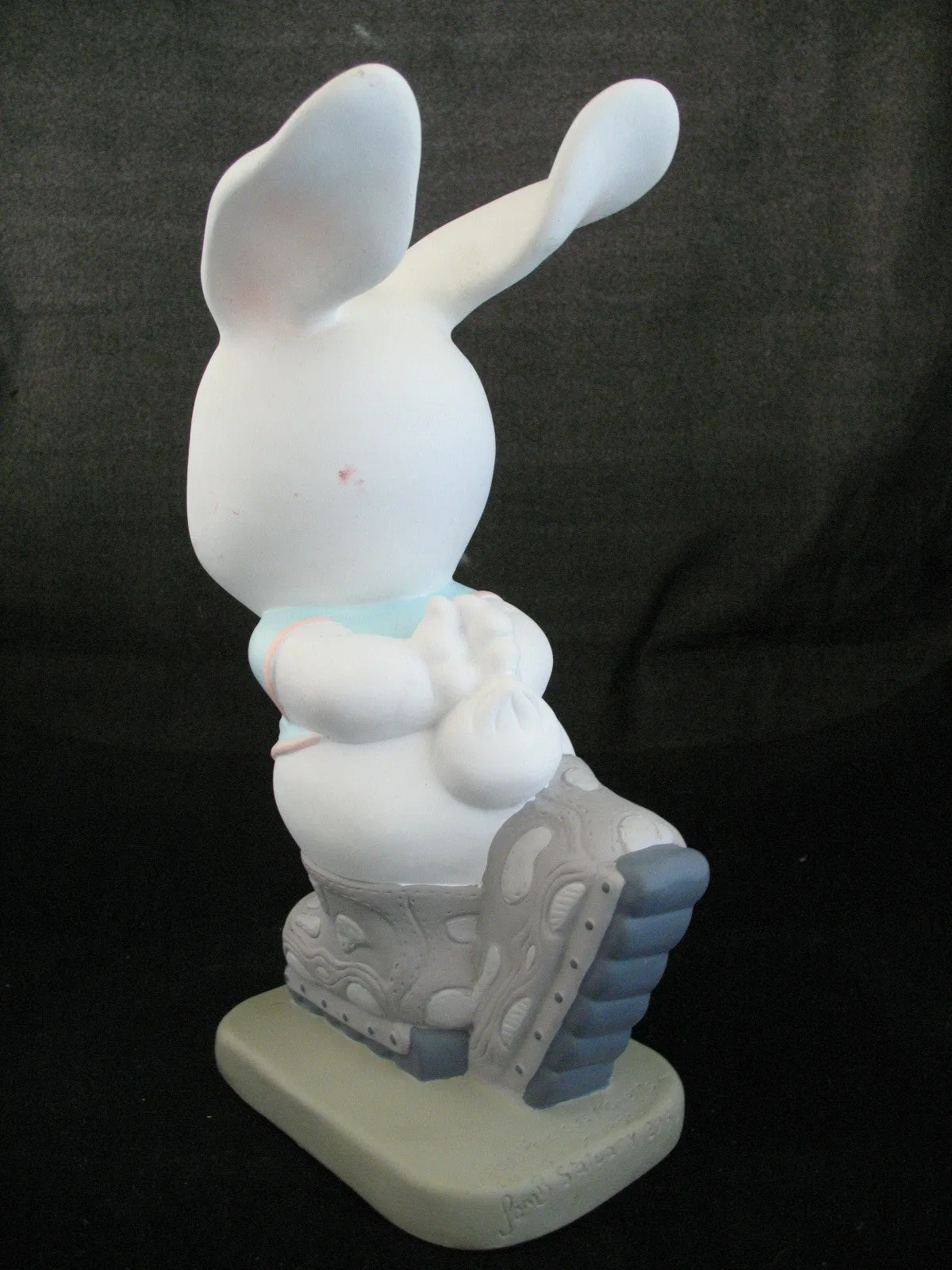 12" BIG PRECIOUS MOMENTS 2003 EASTER BUNNY RABBIT Roller Skate Skating FIGURINE