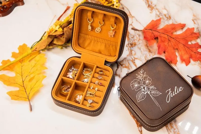 Birth Flower Jewelry Travel Case, Birth Month Flower Gift, Personalized Birthday Gift, Leather Jewelry Travel Case, Custom Jewelry Case