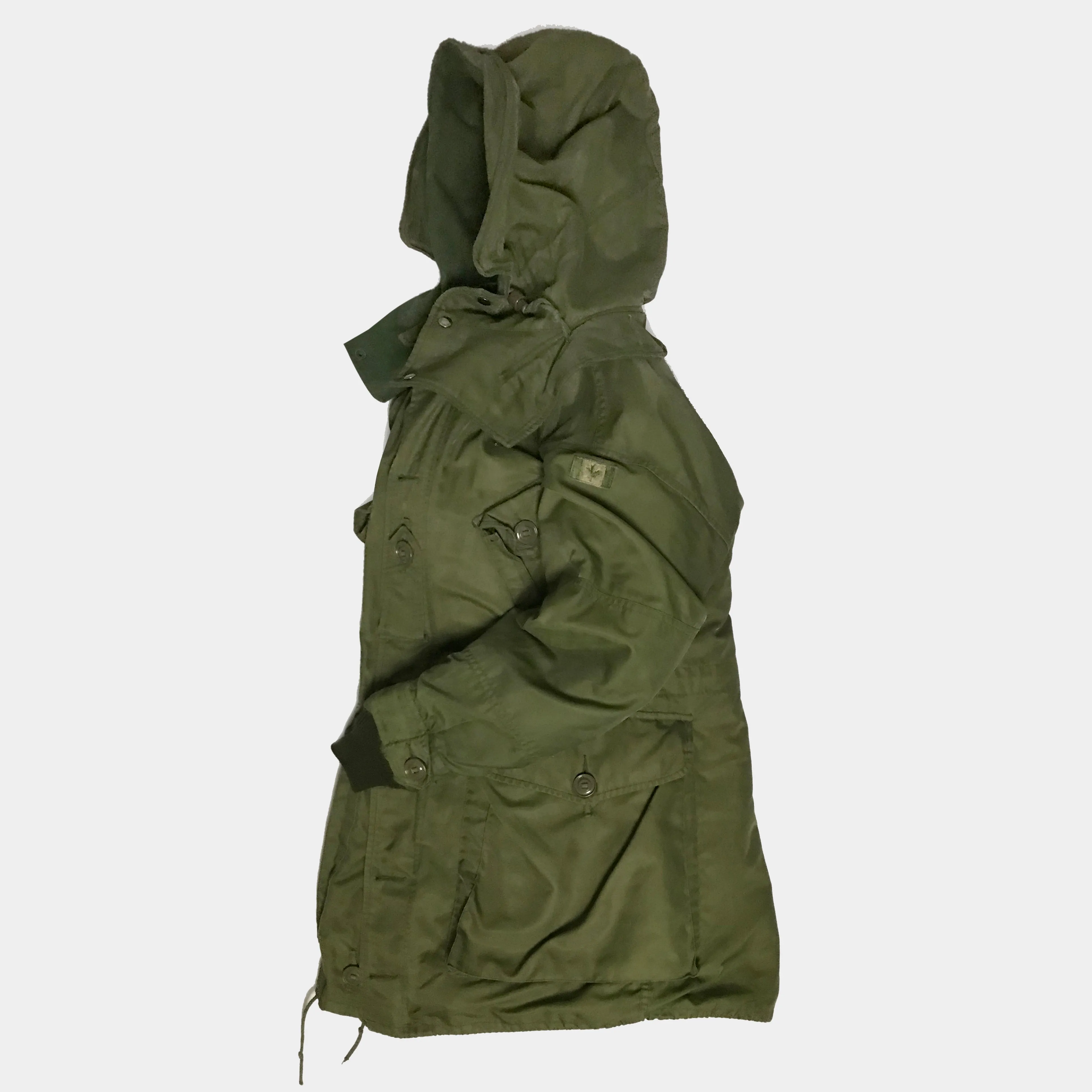 BZEN J1- RECYCLED & USED CANADIAN  COMBAT MILITARY EXTREME COLD WEATHER BUTTON OUT LINER PARKA FROM 1975-1992- OG107