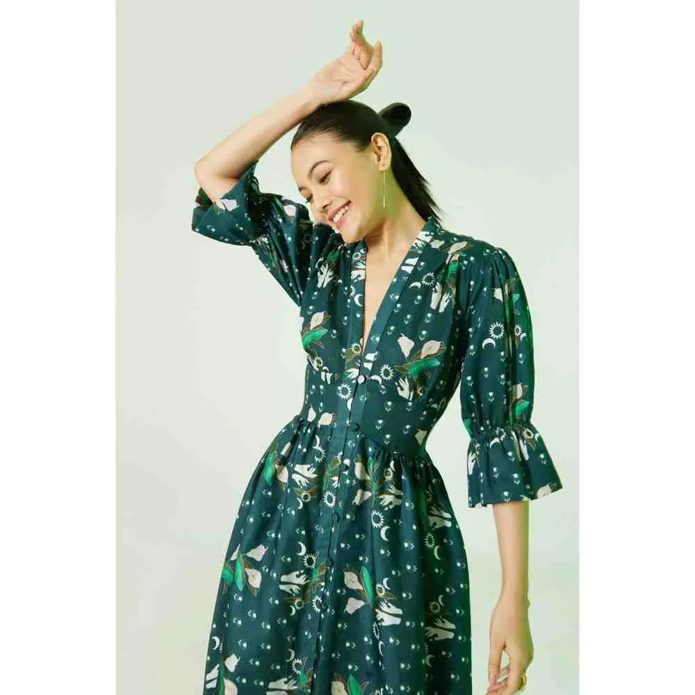 Ekastories The Enamoured Dress