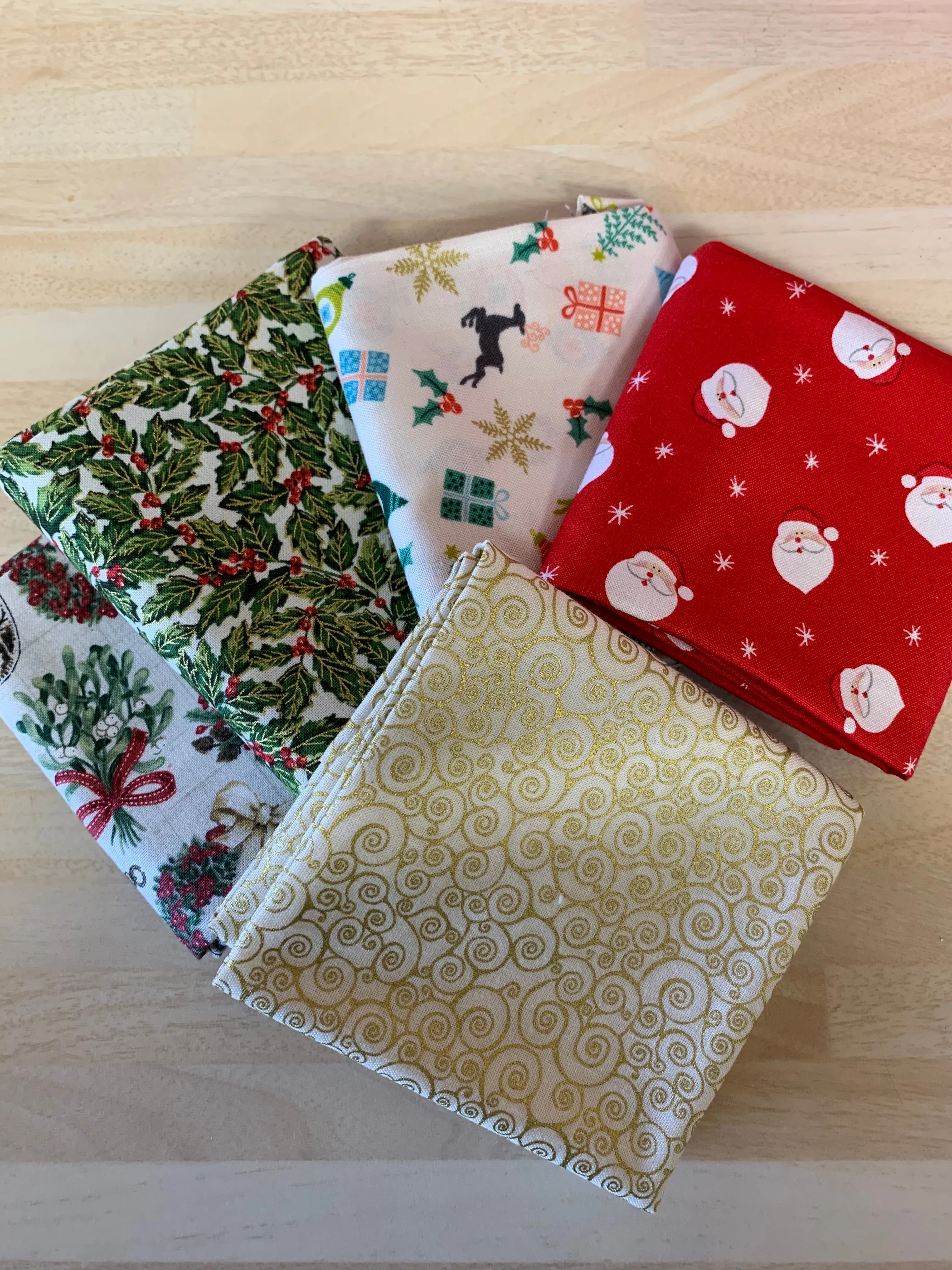 Fat quarter patchwork fabric mystery bundle