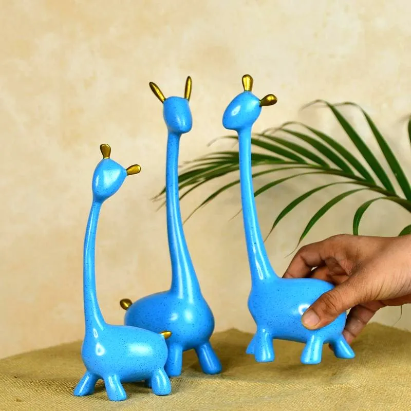 Mayii Resin Giraffe Family