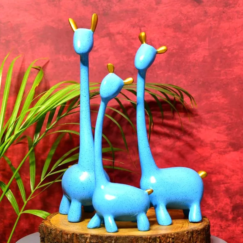 Mayii Resin Giraffe Family