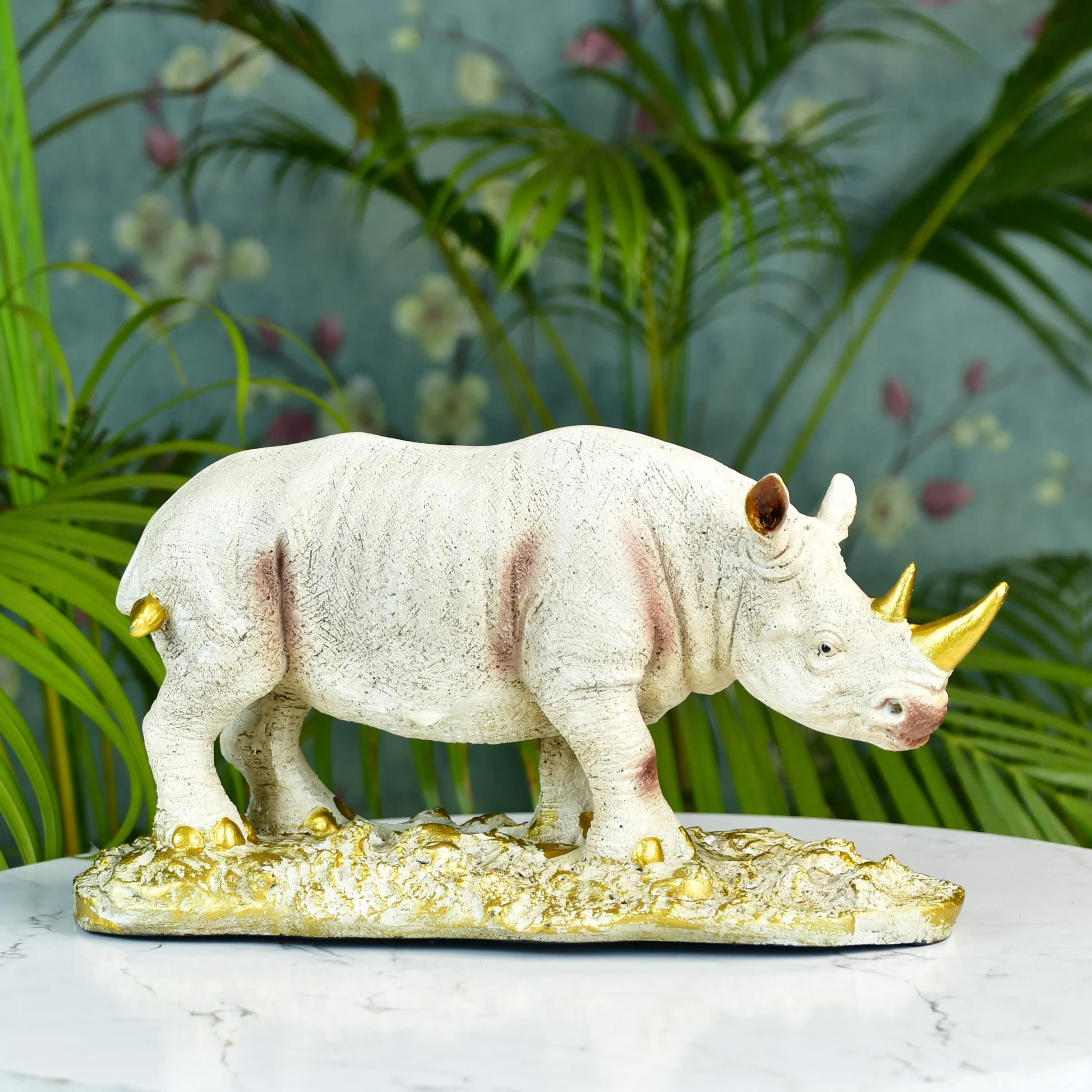 Mayii Resin White Rhino Decor
