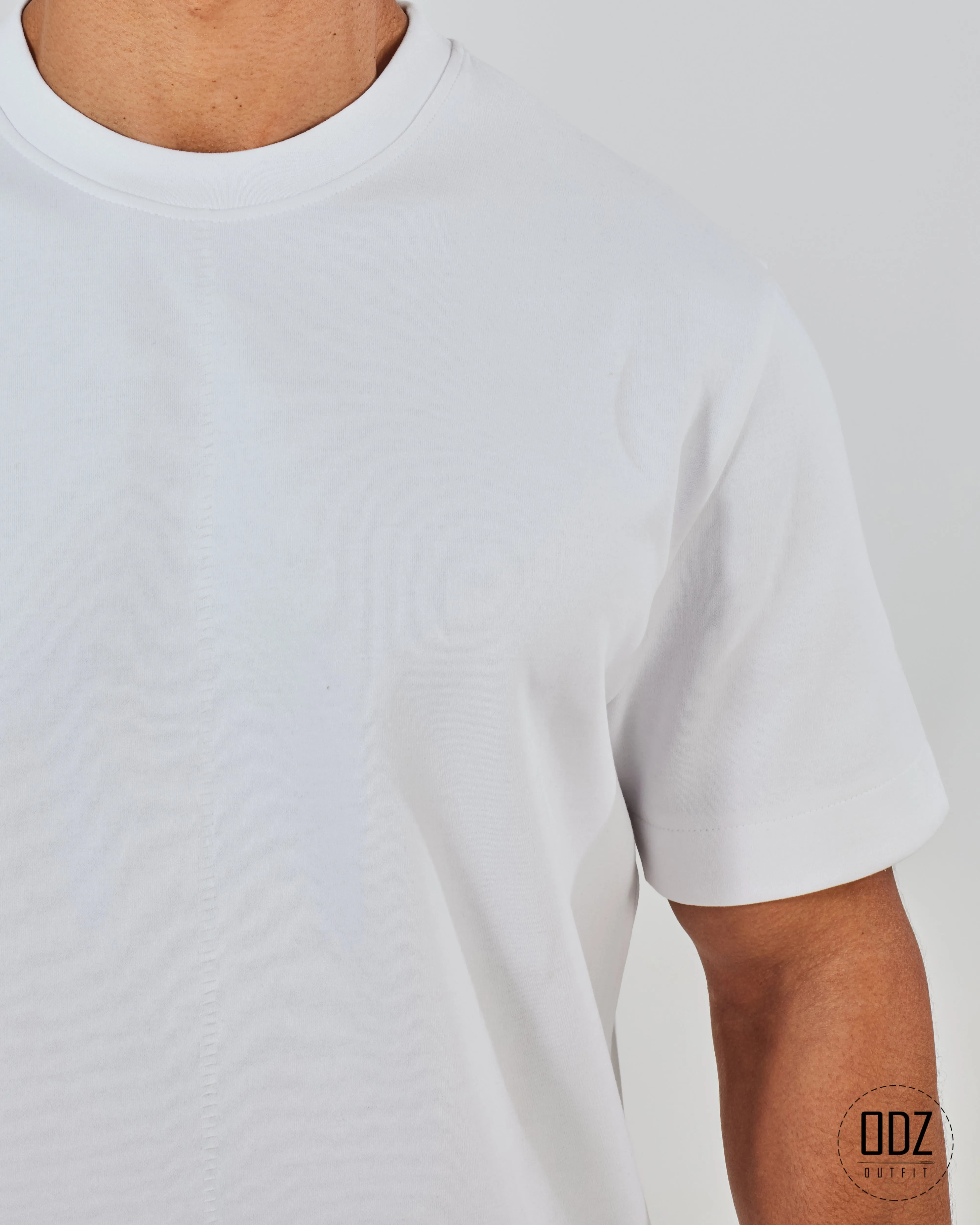 Relaxed Curved Strings T-shirt
