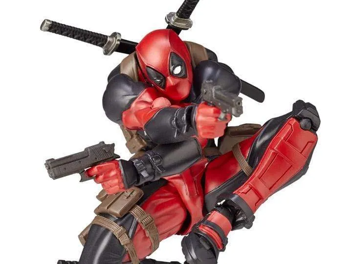 Superheroes Marvel Deadpool Action Figure