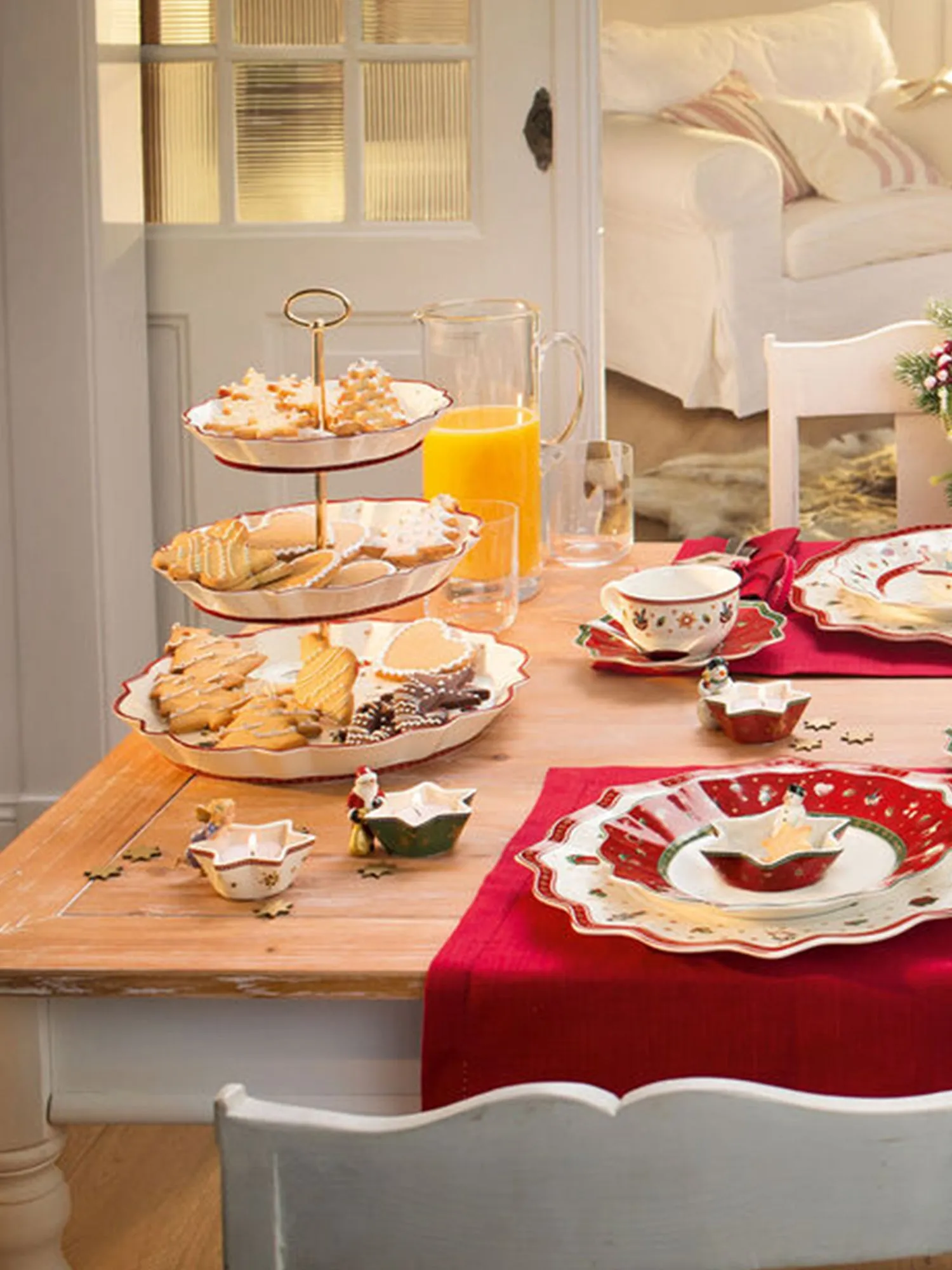 Toys Delight_Three Tiered Server
